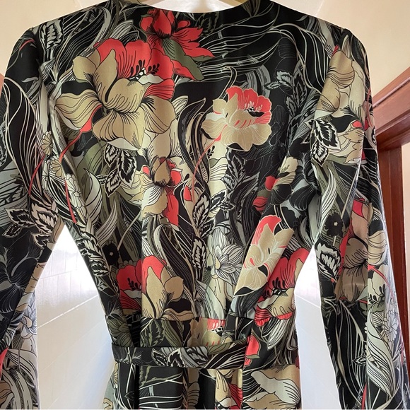 Hutch dark floral peony wrap dress - size unmarked, possibly sample, xs s - Picture 8 of 9